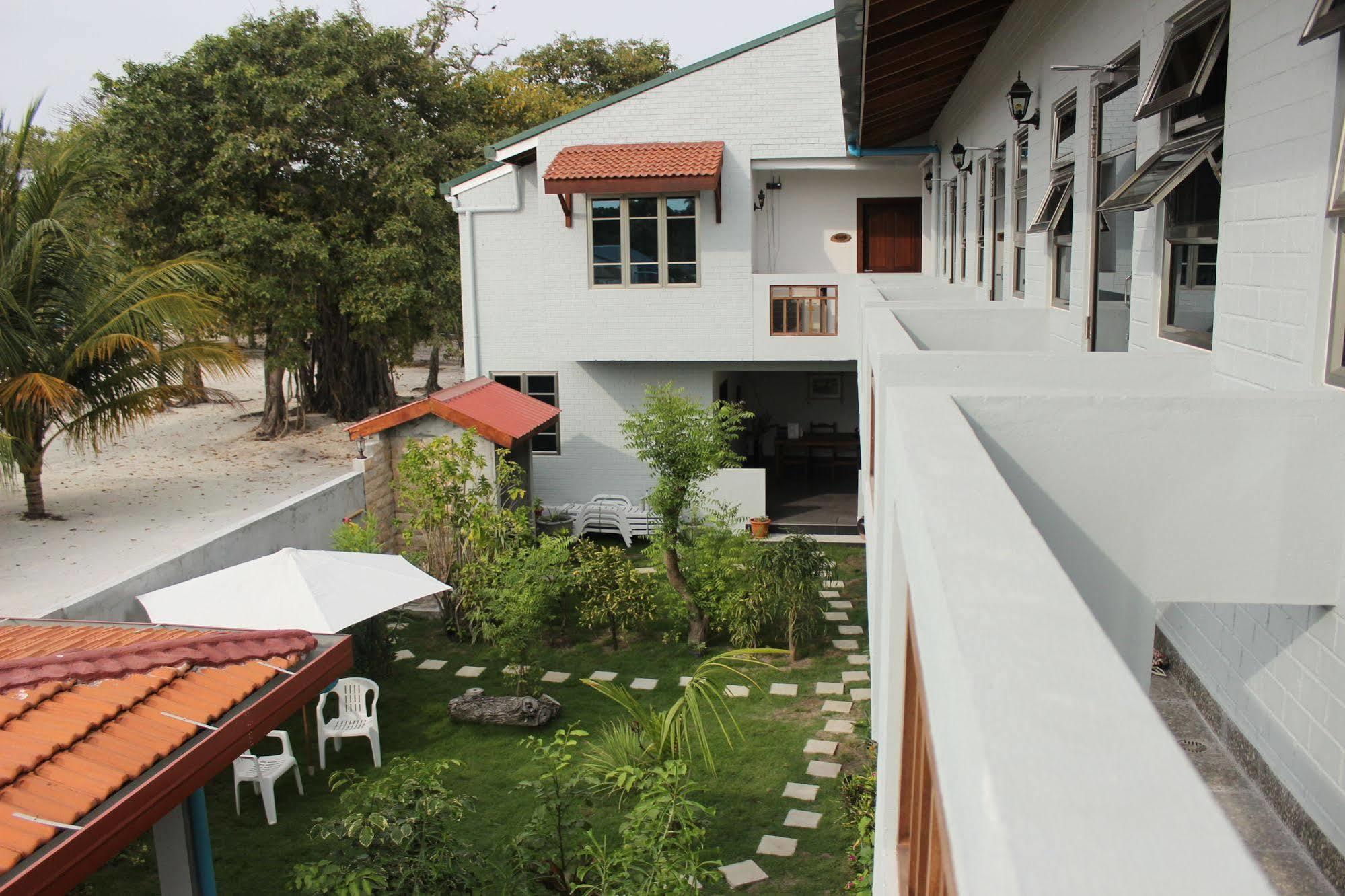 Cerulean View Residence Hanimaadhoo Island Buitenkant foto